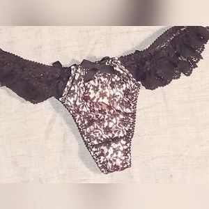 AGENT PROVOCATEUR | Black Lace & Bows